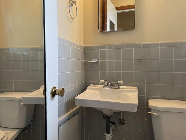 825 E Towry Drive, Oklahoma City, OK 73110