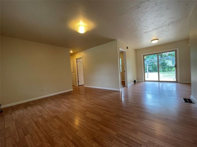 825 E Towry Drive, Oklahoma City, OK 73110