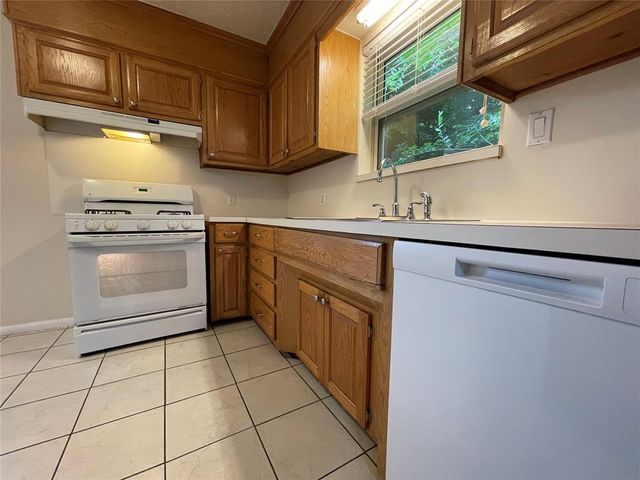 825 E Towry Drive, Oklahoma City, OK 73110