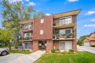 7029 167th Street 4N, Tinley Park, IL 60477