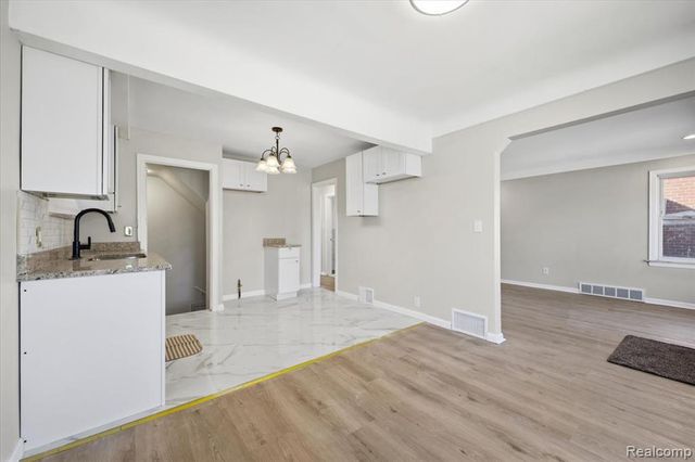 18009 Beland Street, Detroit, MI 48234