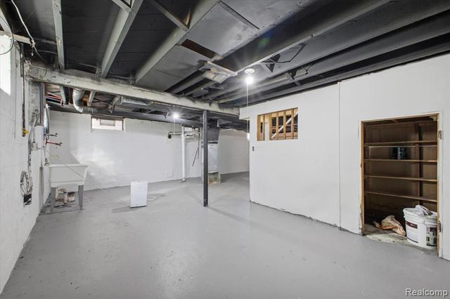 18009 Beland Street, Detroit, MI 48234