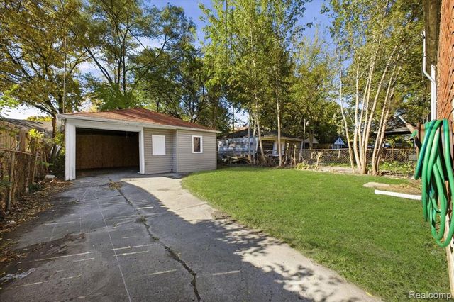 18009 Beland Street, Detroit, MI 48234