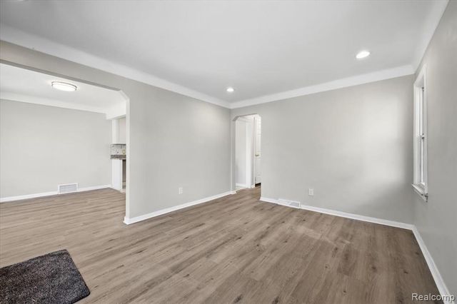 18009 Beland Street, Detroit, MI 48234