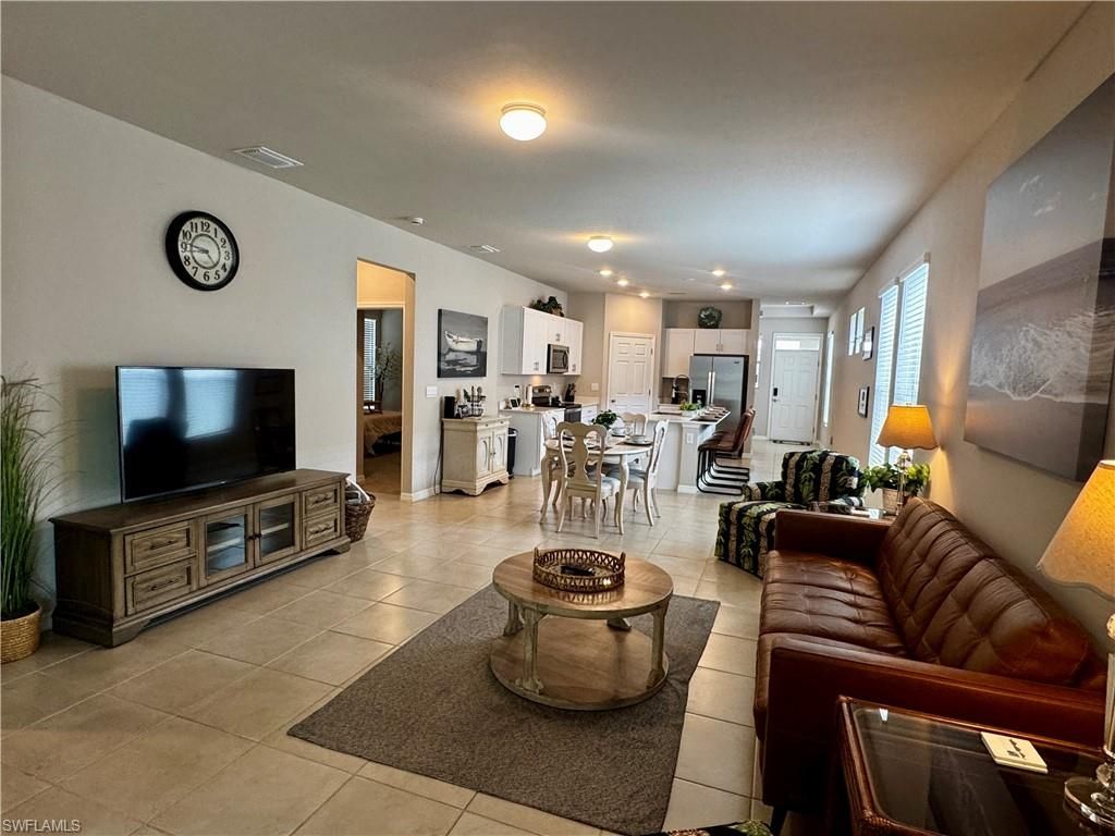 882 Friendship CIR, LABELLE, FL 33935 — photo 3