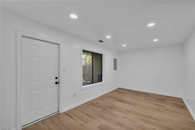 3836 Chimney Creek DR, Virginia Beach, VA 23462