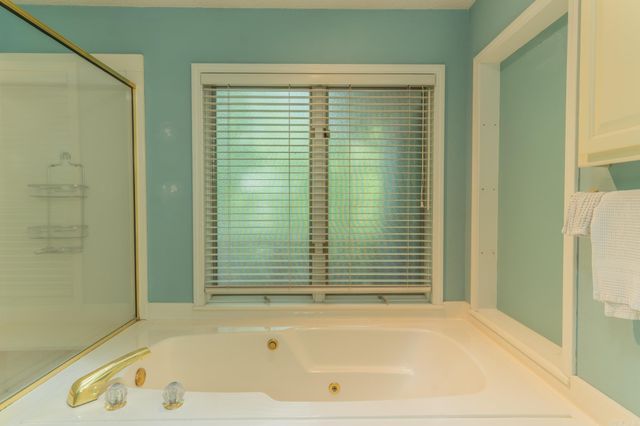 3 GORRION LANE, Hot Springs Village, AR 71909