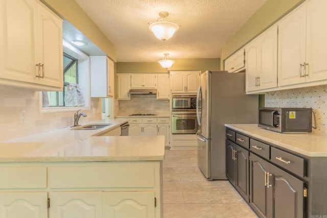 3 GORRION LANE, Hot Springs Village, AR 71909