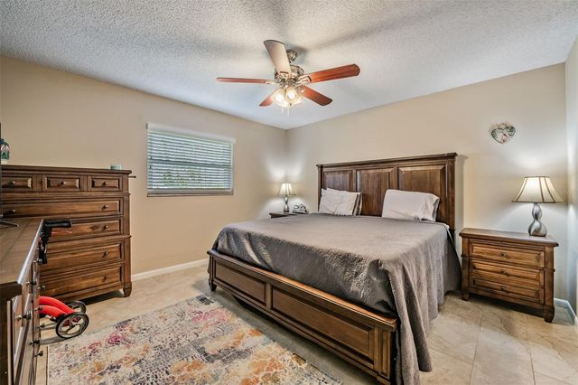 381 CLUB MANOR DRIVE, Sun City Center, FL 33573