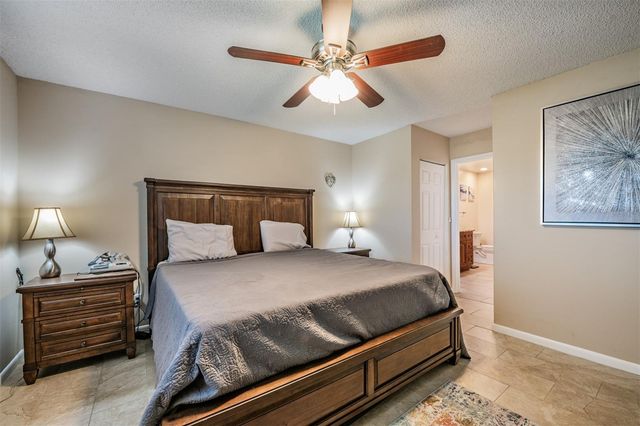 381 CLUB MANOR DRIVE, Sun City Center, FL 33573