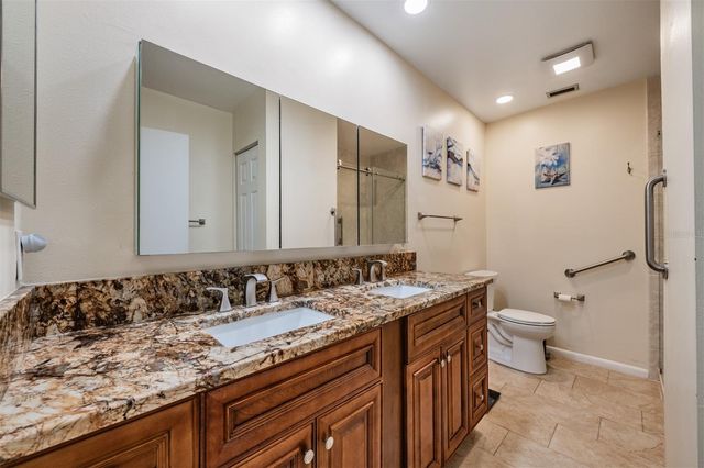 381 CLUB MANOR DRIVE, Sun City Center, FL 33573
