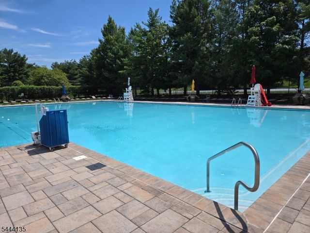 58 Patriot Hill Dr, Bernards Twp., NJ 07920