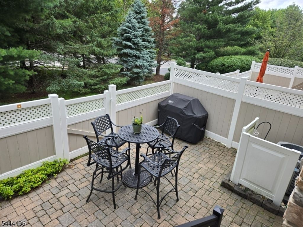 58 Patriot Hill Dr, Bernards Twp., NJ 07920 — photo 4