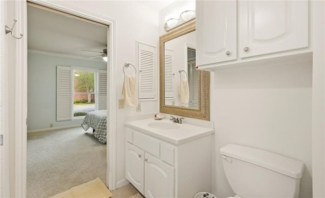 22 Lake Shore Dr, Corpus Christi, TX 78413