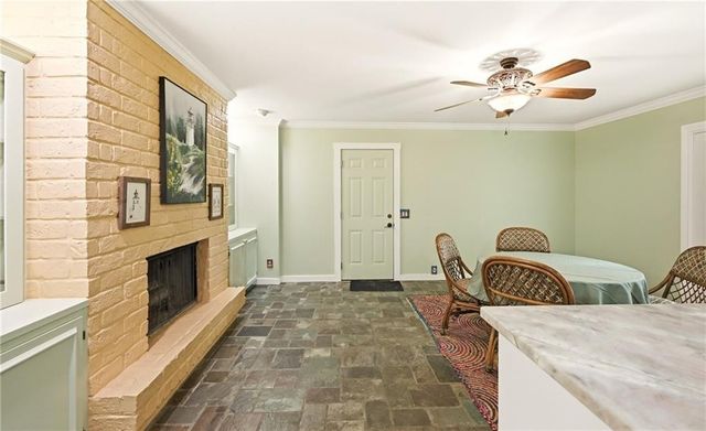 22 Lake Shore Dr, Corpus Christi, TX 78413