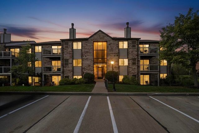 14 Woodland Hills Drive, 2 2, Southgate, KY 41071