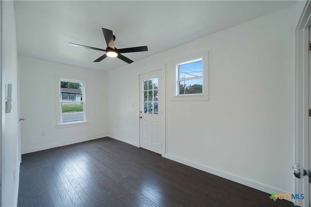 414 Orange Avenue, New Braunfels, TX 78130