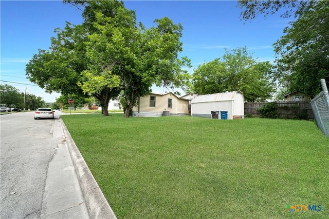 414 Orange Avenue, New Braunfels, TX 78130