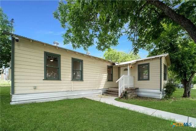 414 Orange Avenue, New Braunfels, TX 78130