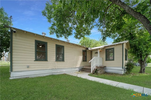 414 Orange Avenue, New Braunfels, TX 78130