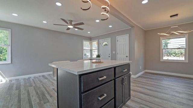 845 Floyd Street, Gary, IN 46403