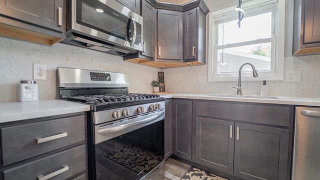 845 Floyd Street, Gary, IN 46403