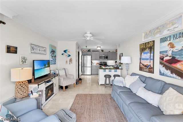 1215 Edington PL H4, Marco Island, FL 34145