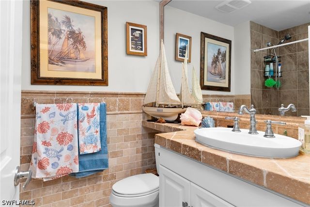 1215 Edington PL H4, Marco Island, FL 34145