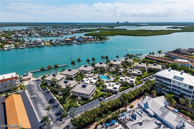 1215 Edington PL H4, Marco Island, FL 34145