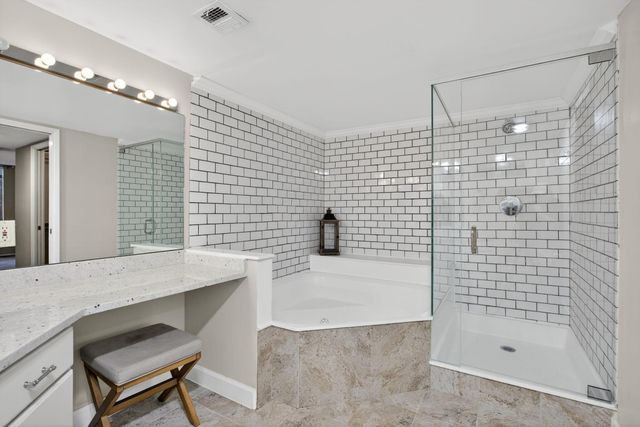 3503 Oaks Way 405, Pompano Beach, FL 33069