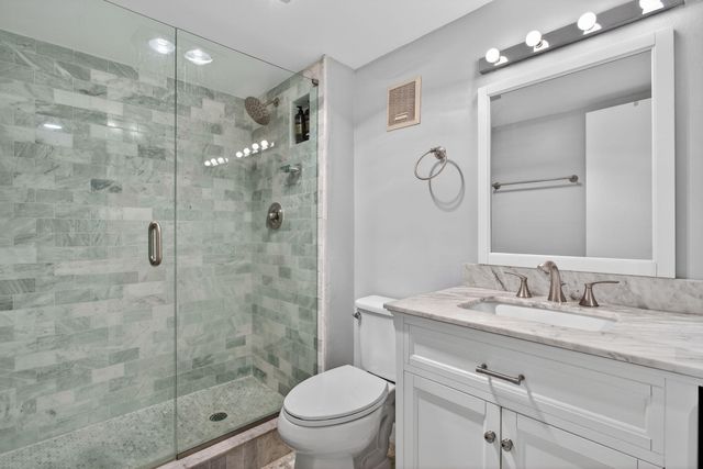 3503 Oaks Way 405, Pompano Beach, FL 33069