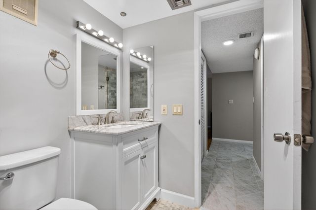 3503 Oaks Way 405, Pompano Beach, FL 33069