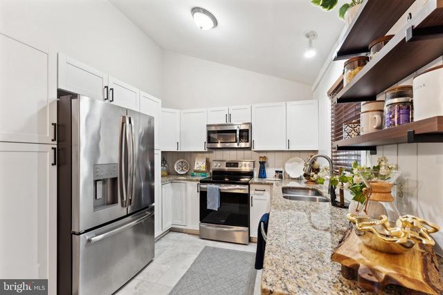 2513 PITTSTON RD, Fredericksburg, VA 22408