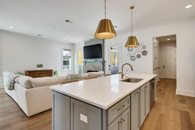 1657 YORK AVE, Memphis, TN 38104