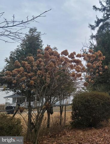 370 EGGERTS CROSSING RD, Lawrenceville, NJ 08648