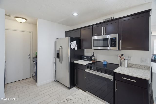 6623 W BROWN Street, Glendale, AZ 85302