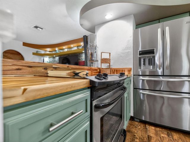 949 NE 25th Avenue, Pompano Beach, FL 33062
