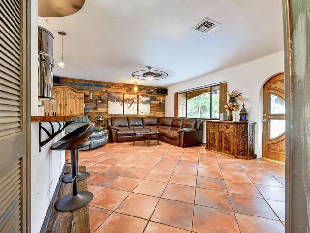 949 NE 25th Avenue, Pompano Beach, FL 33062