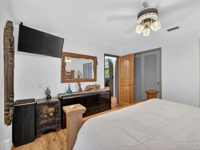 949 NE 25th Avenue, Pompano Beach, FL 33062