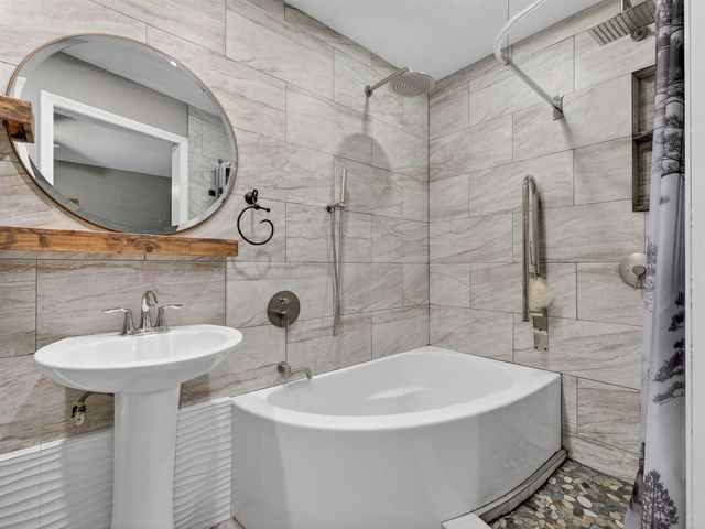 949 NE 25th Avenue, Pompano Beach, FL 33062
