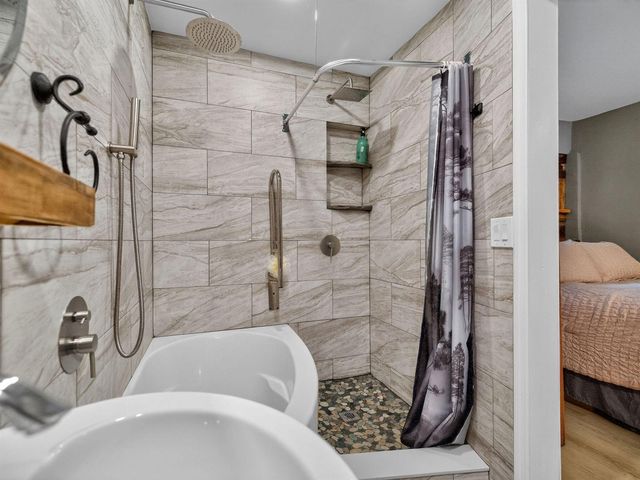 949 NE 25th Avenue, Pompano Beach, FL 33062