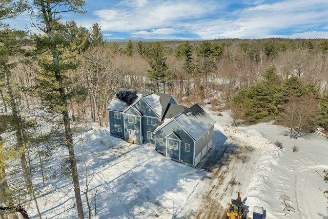 8 Wiley Hill Road, Londonderry, NH 03053