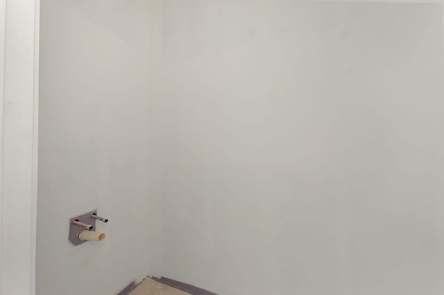 8 Wiley Hill Road, Londonderry, NH 03053