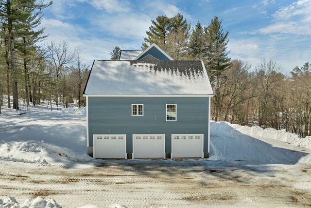 8 Wiley Hill Road, Londonderry, NH 03053