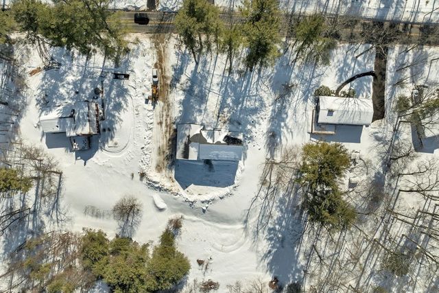 8 Wiley Hill Road, Londonderry, NH 03053