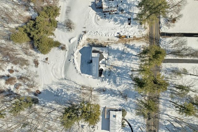 8 Wiley Hill Road, Londonderry, NH 03053