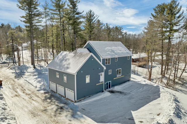 8 Wiley Hill Road, Londonderry, NH 03053