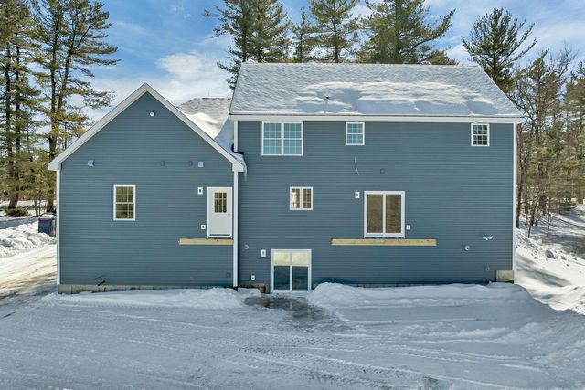 8 Wiley Hill Road, Londonderry, NH 03053