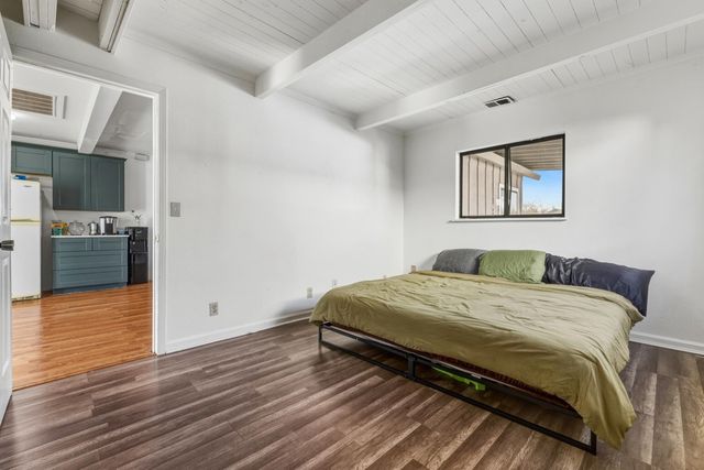 1704 1704 East St, Tracy, CA 95376