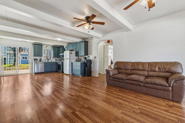 1704 1704 East St, Tracy, CA 95376